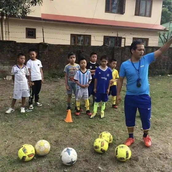 साना खेलाडीहरूसँग — आधारभूत तालिम